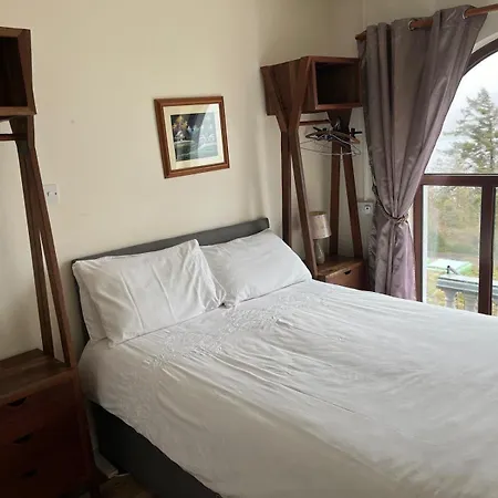 Feriehus 6 Ensuite Bedrooms-sleeps 12-garden-sea & Mtn View Kenmare