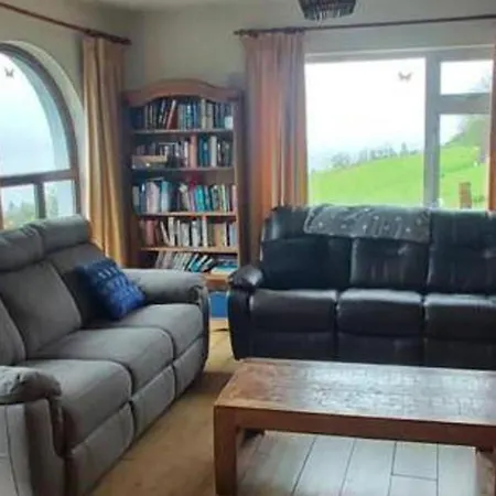 Дом отдыха 6 Ensuite Bedrooms-sleeps 12-garden-sea & Mtn View *