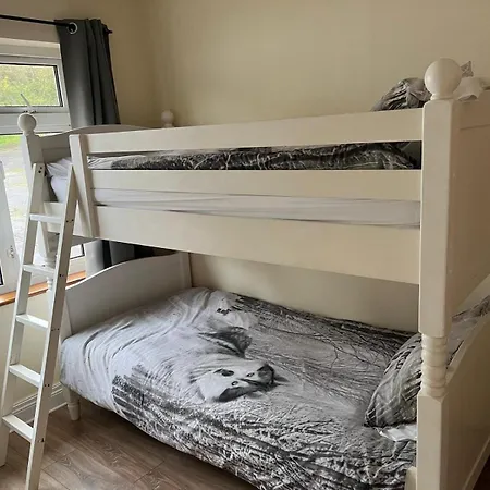 6 Ensuite Bedrooms-sleeps 12-garden-sea & Mtn View *