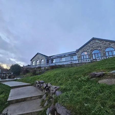 度假居 6 Ensuite Bedrooms-sleeps 12-garden-sea & Mtn View *