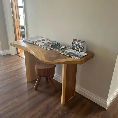 6 Ensuite Bedrooms-sleeps 12-garden-sea & Mtn View Kenmare