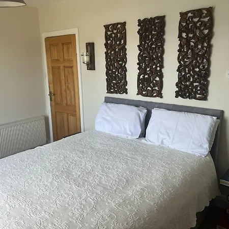 6 Ensuite Bedrooms-sleeps 12-garden-sea & Mtn View